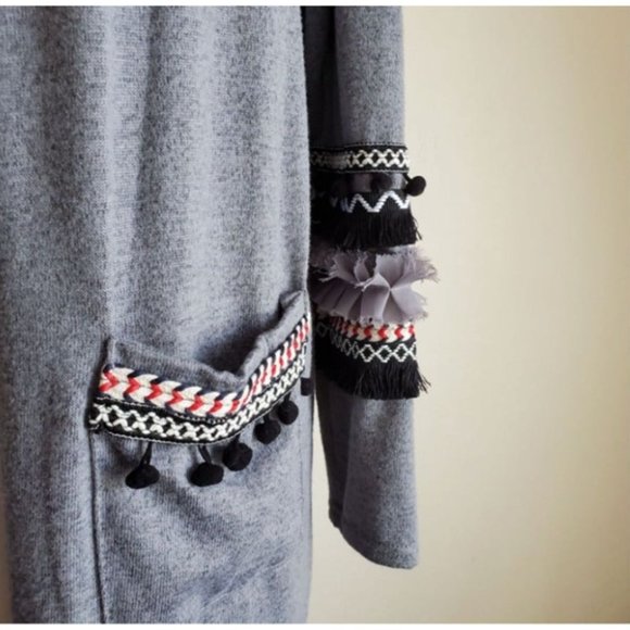 Andthewhy Size S cardigan sweater coverup grey gray long sleeve pockets - Picture 3 of 7